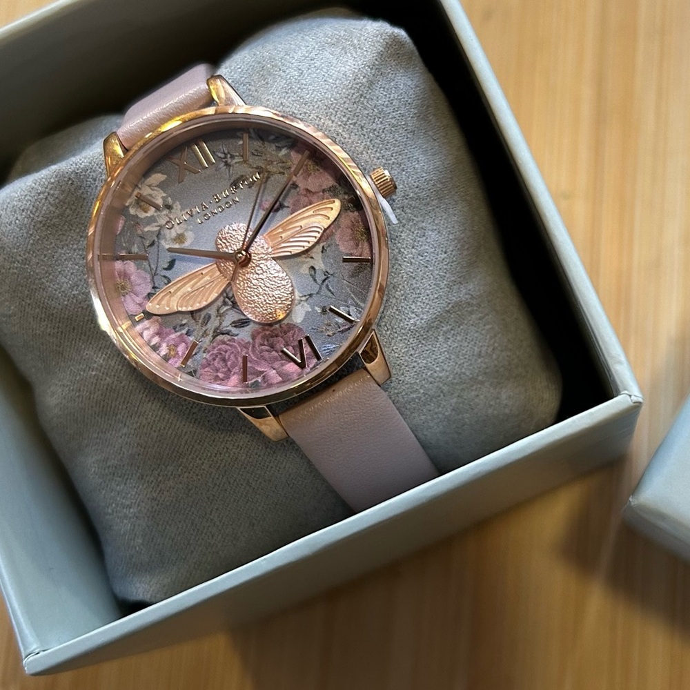 Olivia burton Watch With RoseGold Bee Figurine On 34mm Floral Face - Picture 7 of 9